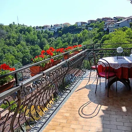 Teresa Al Belvedere Rooms&holidayapartments Camere&appartamenti * Castellinaldo