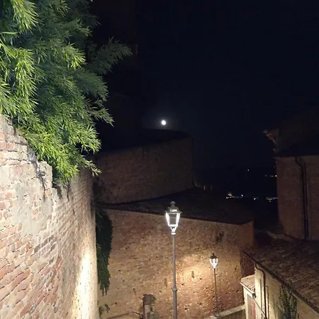 Teresa Al Belvedere Rooms&holidayapartments Camere&appartamenti Castellinaldo